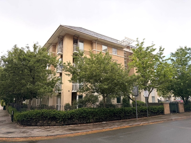 Pavilion Court, Stafford Road, Maida Vale, London NW6 5YX (LET)