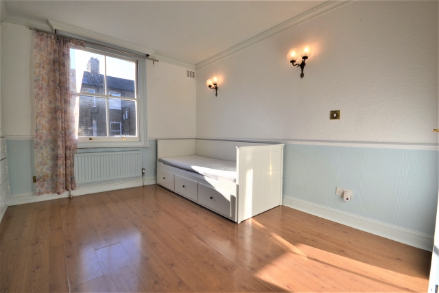 Croxley Road, Maida Vale / Queens Park, London W9 3HH (Available 16th October2026)